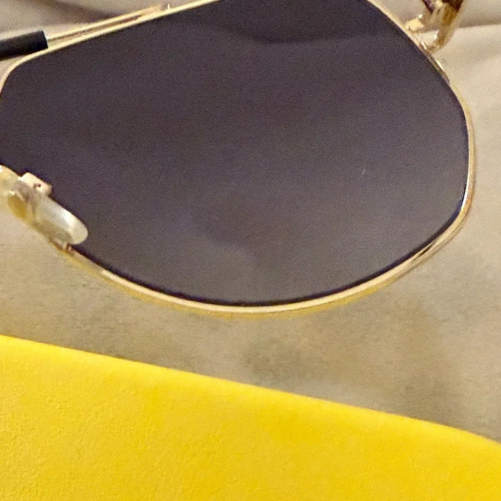 Marc Jacobs Gold Frame Men’s Aviator Sunglasses - Picture 6 of 7